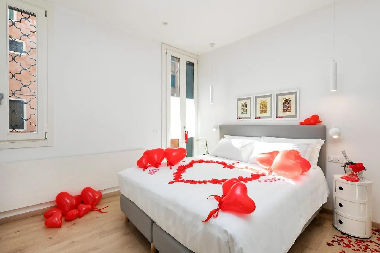 San Marco Design Suites Venice Guest house